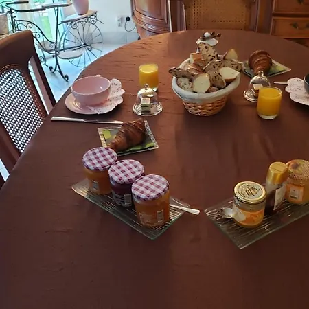 Alojamento de Acomodação e Pequeno-almoço Le Calme Plessé