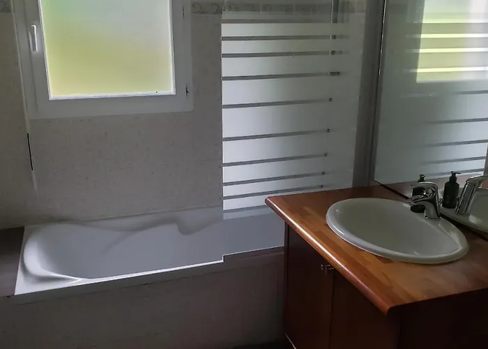 לינה וארוחת בוקר Le Calme