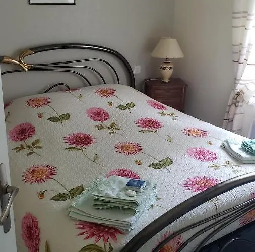 לינה וארוחת בוקר Le Calme Plessé